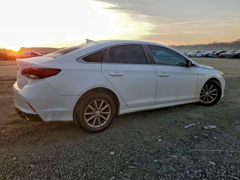 Photo 3 from auction – 2019 HYUNDAI SONATA SE with VIN 5NPE24AF0KH738784