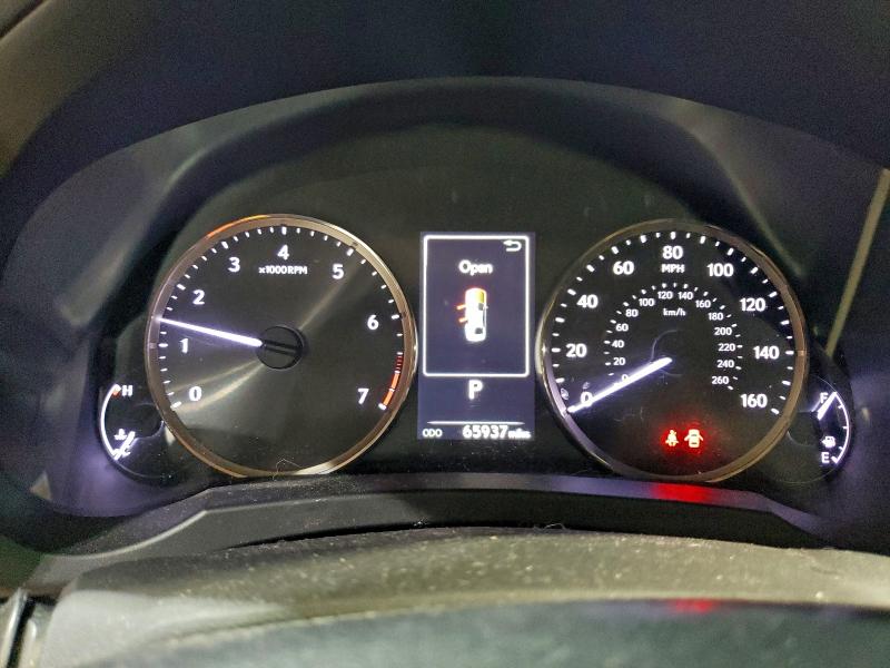 Photo 9 from auction – 2017 LEXUS IS 300 with VIN JTHCM1D20H5025237