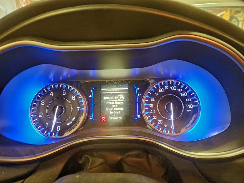 Photo 9 from auction – 2015 CHRYSLER 200 with VIN 1C3CCCAB2FN577747
