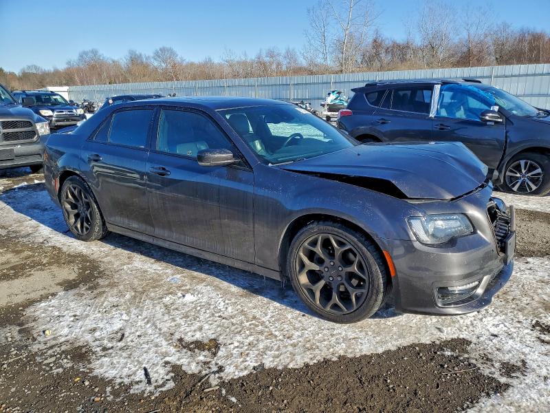 Photo 4 from auction – 2017 CHRYSLER 300 S with VIN 2C3CCABG4HH651129