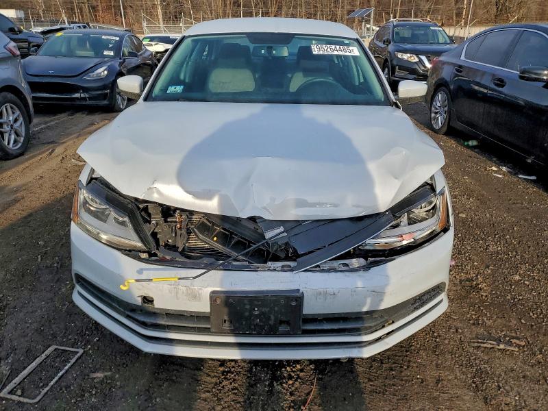 Photo 5 from auction – 2017 VOLKSWAGEN JETTA with VIN 3VW2B7AJ0HM274890