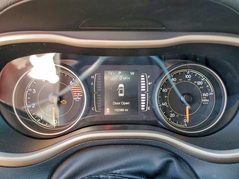 Photo 9 from auction – 2018 JEEP CHEROKEE L with VIN 1C4PJLCB8JD595717