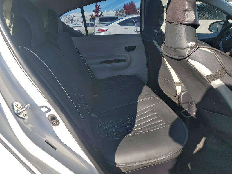 Photo 10 from auction – 2013 TOYOTA PRIUS C with VIN JTDKDTB32D1049240