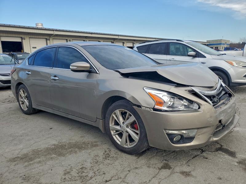 Photo 4 from auction – 2015 NISSAN ALTIMA 2.5 with VIN 1N4AL3AP1FN364714