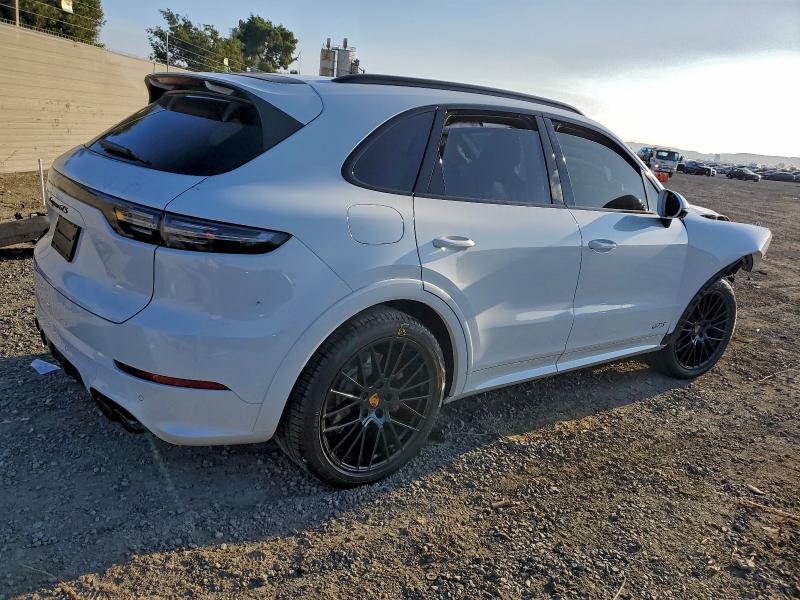 Photo 3 from auction – 2021 PORSCHE CAYENNE GT with VIN WP1AG2AY3MDA34060