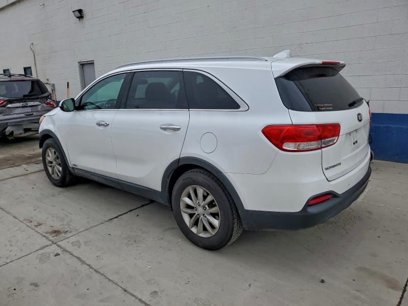 Photo 2 from auction – 2016 KIA SORENTO LX with VIN 5XYPGDA35GG075968