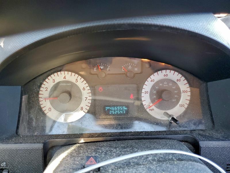 Photo 9 from auction – 2011 MAZDA TRIBUTE with VIN 4F2CY0C77BKM05360
