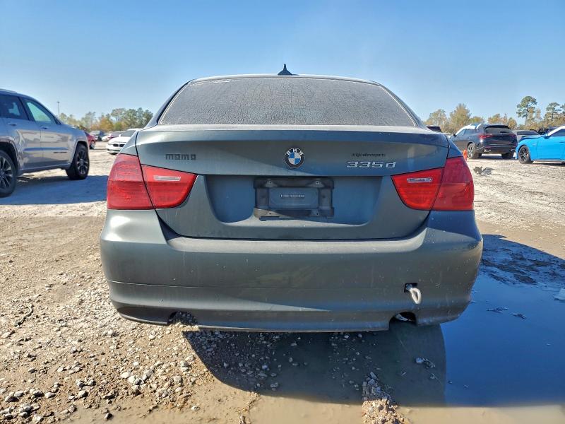 Photo 6 from auction – 2010 BMW 335 D with VIN WBAPN7C53AA778611