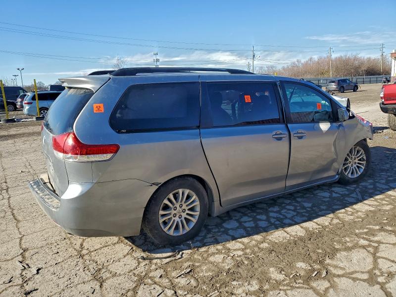 Photo 3 from auction – 2013 TOYOTA SIENNA with VIN 5TDYK3DC7DS356550