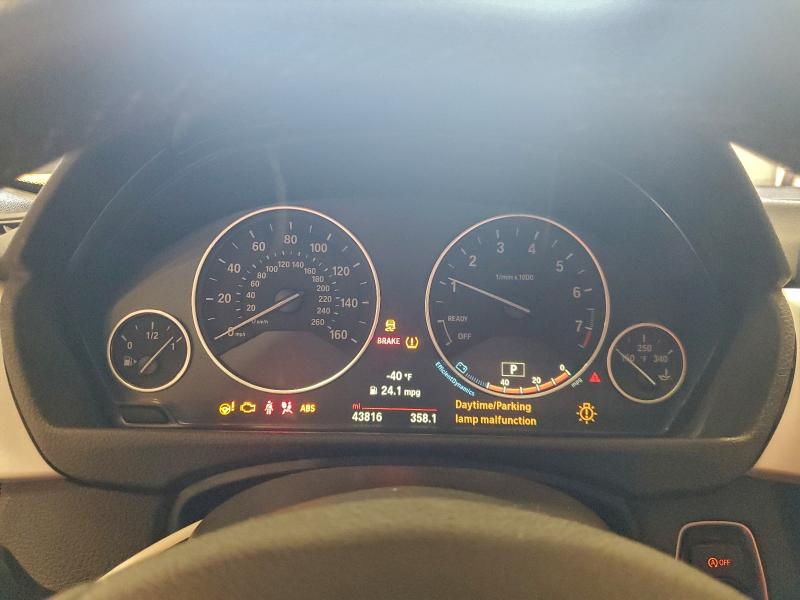 Photo 9 from auction – 2016 BMW 320 XI with VIN WBA8E5G52GNT40988