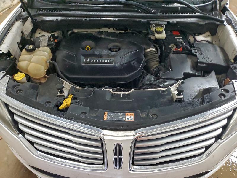 Photo 12 from auction – 2015 LINCOLN MKC with VIN 5LMCJ2A93FUJ34823