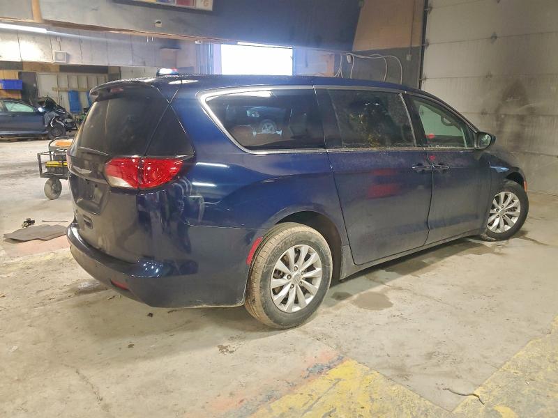 Photo 3 from auction – 2017 CHRYSLER PACIFICA T with VIN 2C4RC1DG1HR634852