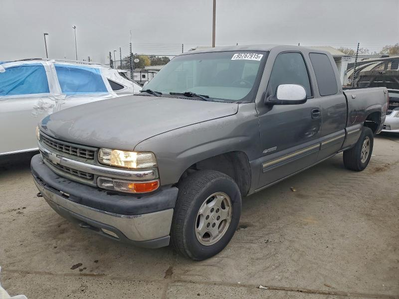 CHEVROLET SILVERADO 2000 with VIN 2GCEK19T8Y1174949 - Photo from auction