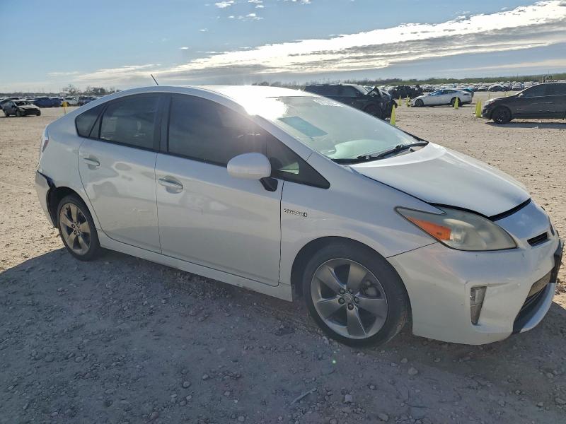 Photo 4 from auction – 2013 TOYOTA PRIUS with VIN JTDKN3DU6D5591307
