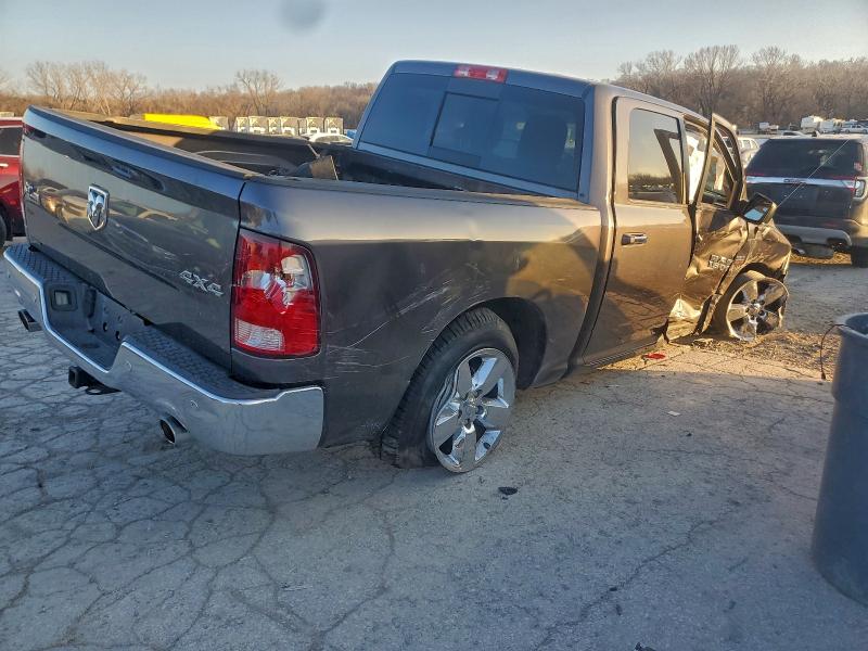 Photo 3 from auction – 2016 RAM 1500 SLT with VIN 3C6RR7LT6GG149182