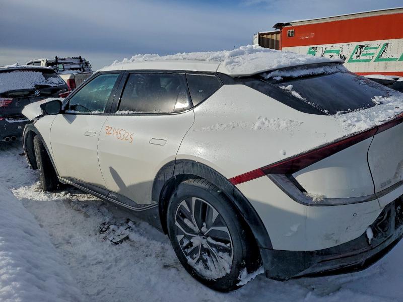 Photo 2 from auction – 2024 KIA EV6 LIGHT with VIN KNDC3DLC1R5230356