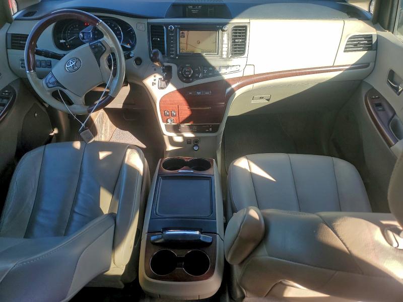 Photo 8 from auction – 2012 TOYOTA SIENNA XLE with VIN 5TDDK3DC5CS043719