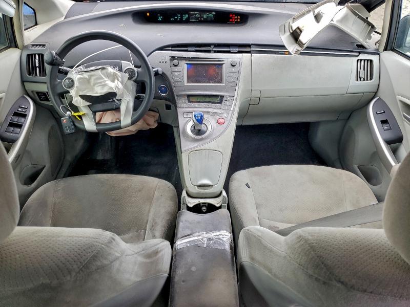 Photo 8 from auction – 2015 TOYOTA PRIUS with VIN JTDKN3DU1F0425048