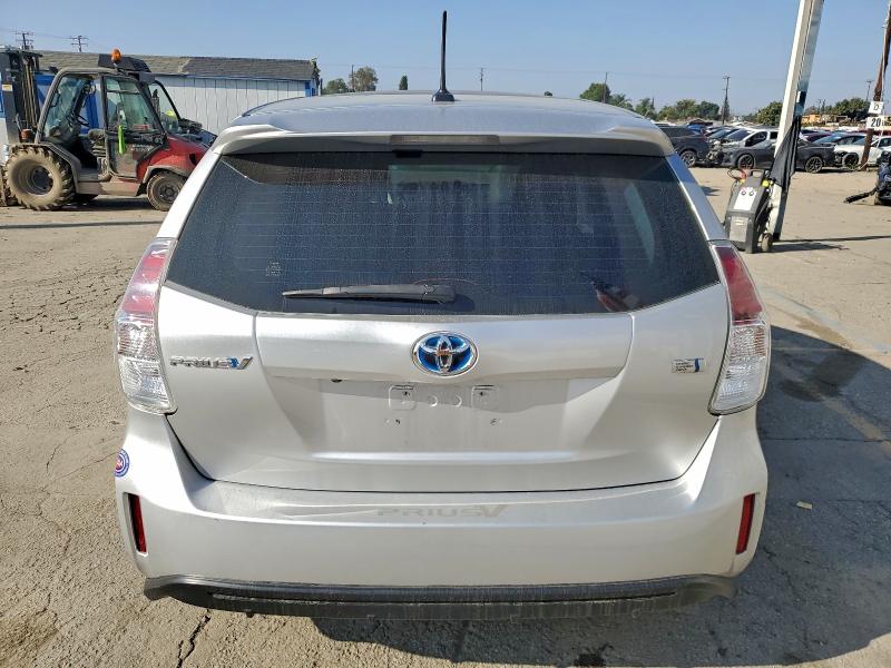 Photo 6 from auction – 2017 TOYOTA PRIUS V with VIN JTDZN3EU7HJ073636