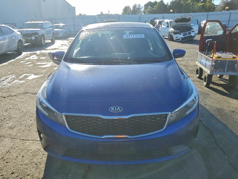 Photo 5 from auction – 2018 KIA FORTE LX with VIN 3KPFL4A71JE164967