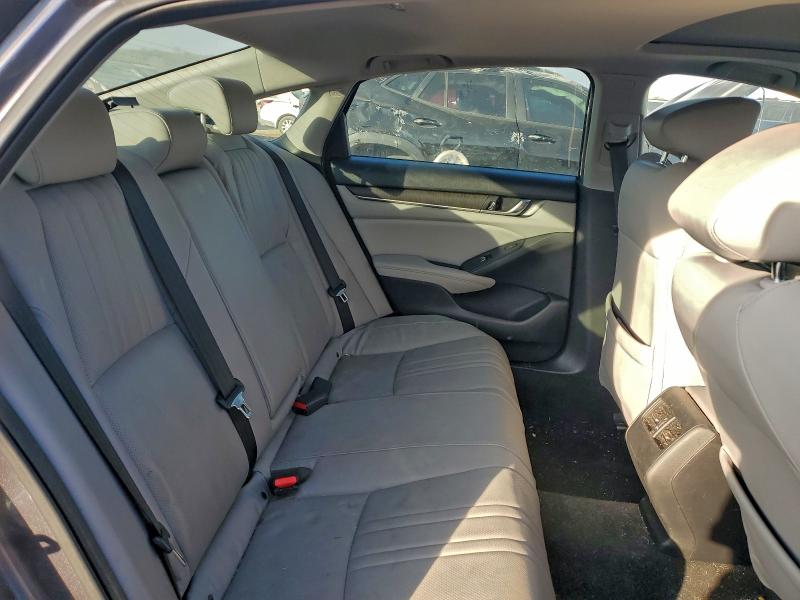 Photo 10 from auction – 2018 HONDA ACCORD with VIN 1HGCV3F98JA014621
