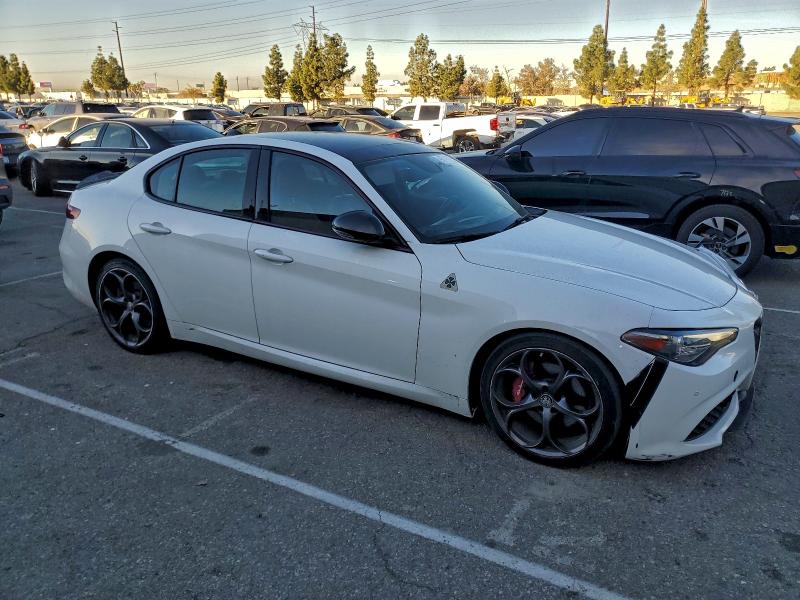 Photo 4 from auction – 2018 ALFA ROMEO GIULIA TI with VIN ZARFAECN9J7599443