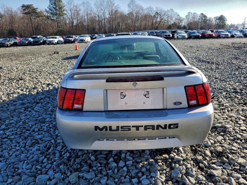 Photo 6 from auction – 2000 FORD MUSTANG with VIN 1FAFP4040YF251079