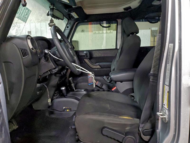 Photo 7 from auction – 2015 JEEP WRANGLER U with VIN 1C4BJWDG0FL766396