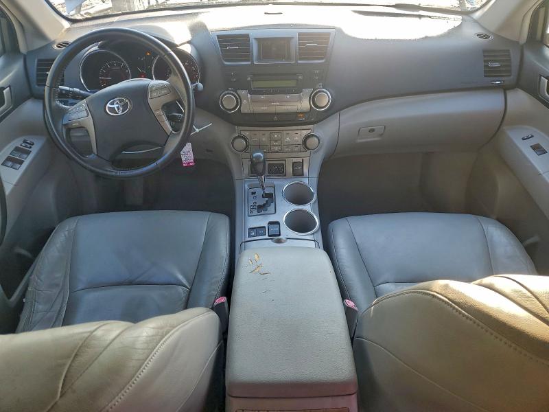 Photo 8 from auction – 2008 TOYOTA HIGHLANDER with VIN JTEES43A282051023