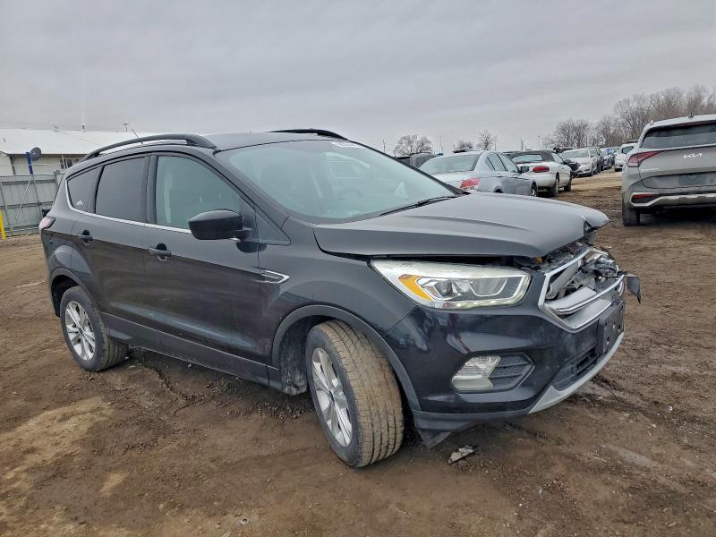Photo 4 from auction – 2017 FORD ESCAPE SE with VIN 1FMCU0GD9HUC47057