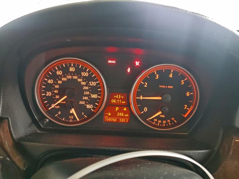 Photo 9 from auction – 2006 BMW 330 XI with VIN WBAVB33586KR74215