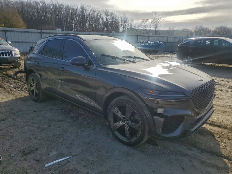 Photo 4 from auction – 2022 GENESIS GV70 BASE with VIN KMUMCDTCXNU010974
