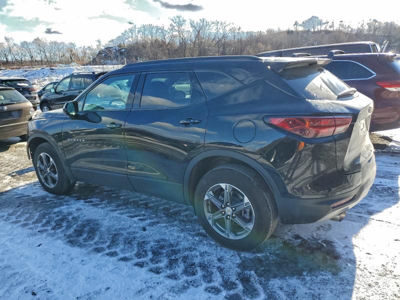 Photo 2 from auction – 2023 CHEVROLET BLAZER 2LT with VIN 3GNKBCR46PS224300