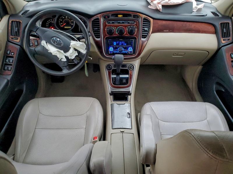 Photo 8 from auction – 2002 TOYOTA HIGHLANDER with VIN JTEGF21A720045855
