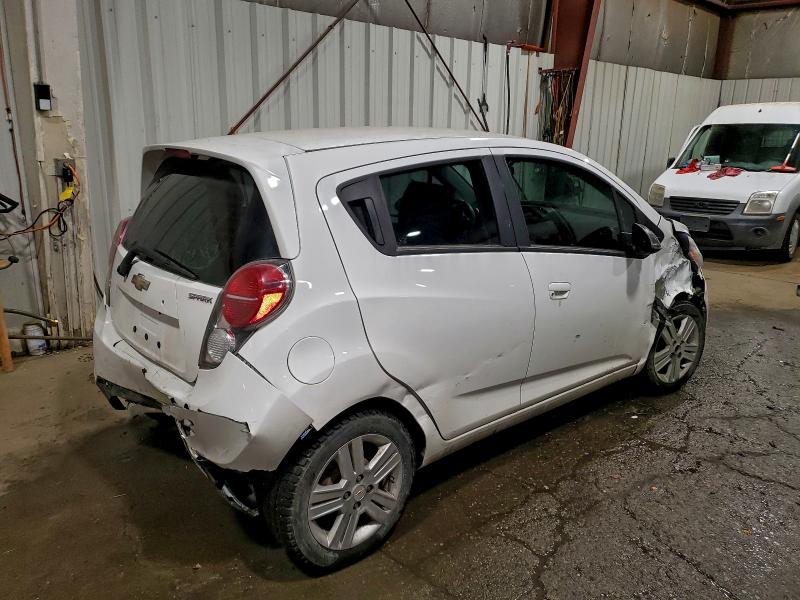 Photo 3 from auction – 2015 CHEVROLET SPARK 1LT with VIN KL8CD6S92FC742951