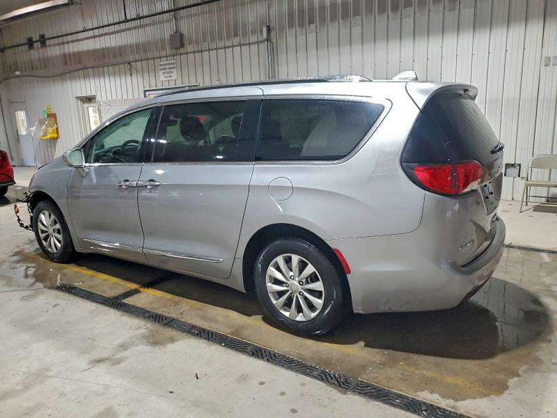 Photo 2 from auction – 2019 CHRYSLER PACIFICA T with VIN 2C4RC1BG4KR731179