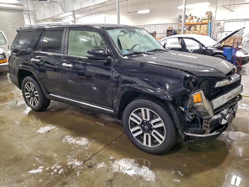 Zdjęcie 4 z aukcji – 2016 TOYOTA 4RUNNER SR z VIN JTEBU5JR2G5346308
