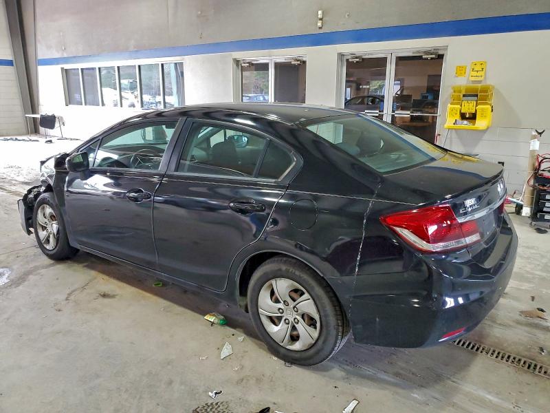 Photo 2 from auction – 2015 HONDA CIVIC LX with VIN 19XFB2E53FE062965