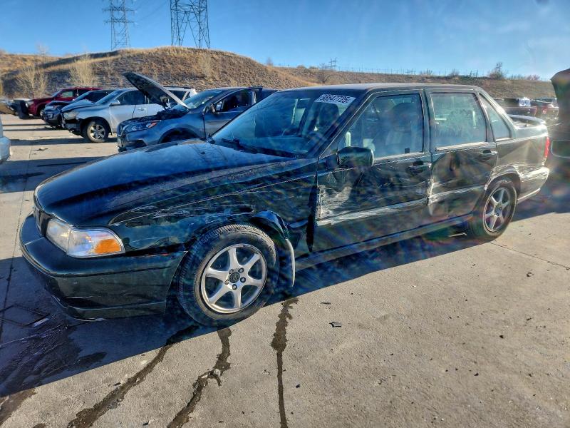 VOLVO S70 BASE 2000 with VIN YV1LS61JXY2628529 - Photo from auction