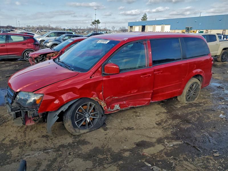 DODGE GRAND CARA 2015 with VIN 2C4RDGBG4FR704201 - Photo from auction
