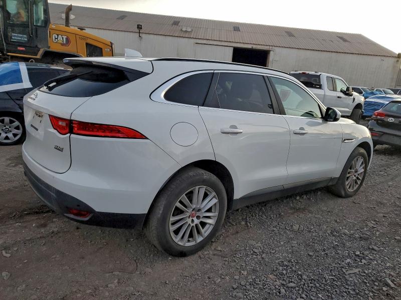 Photo 3 from auction – 2017 JAGUAR F-PACE PRE with VIN SADCK2BN6HA087778