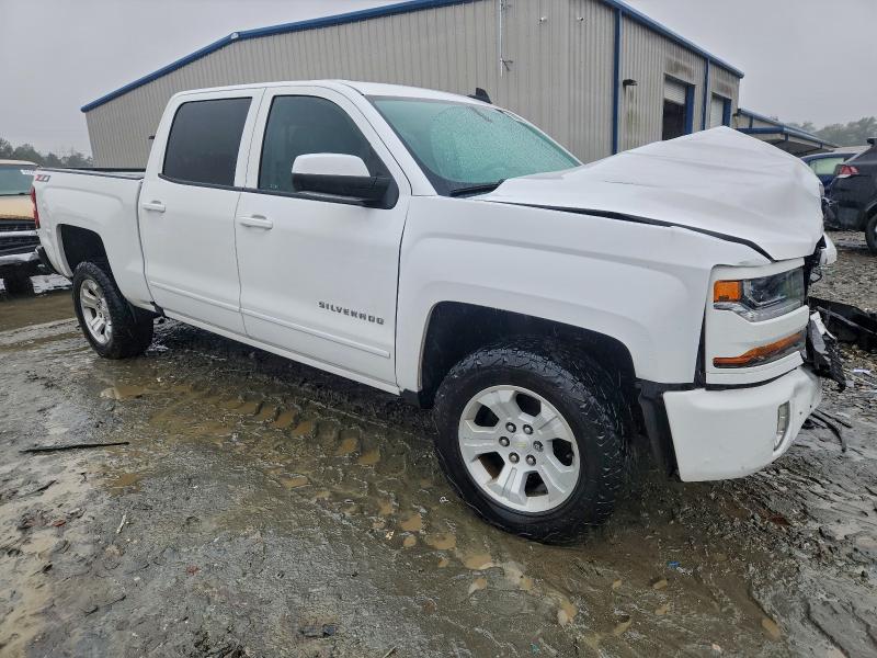 Photo 4 from auction – 2018 CHEVROLET SILVERADO with VIN 3GCUKREC2JG629212