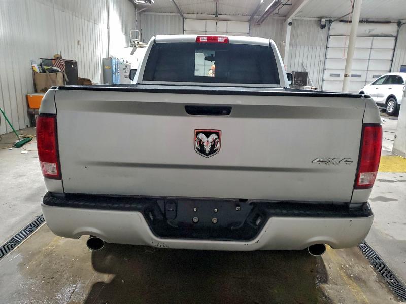 Photo 6 from auction – 2015 RAM 1500 ST with VIN 3C6JR7AT2FG572503