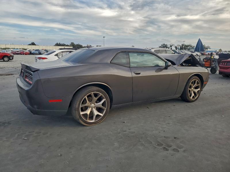 Photo 3 from auction – 2016 DODGE CHALLENGER with VIN 2C3CDZAG6GH309693