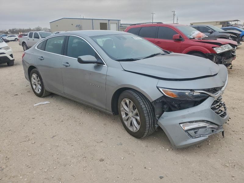 Photo 4 from auction – 2024 CHEVROLET MALIBU LT with VIN 1G1ZD5STXRF115630
