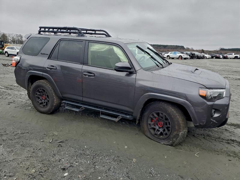 Photo 4 from auction – 2022 TOYOTA 4RUNNER SR with VIN JTELU5JR2N6080350