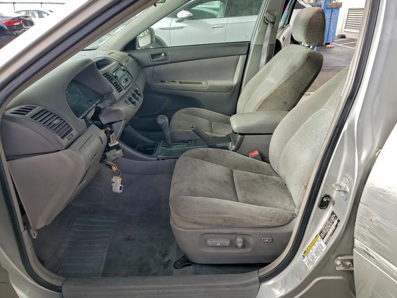 Photo 7 from auction – 2004 TOYOTA CAMRY with VIN 4T1BE32K54U867950