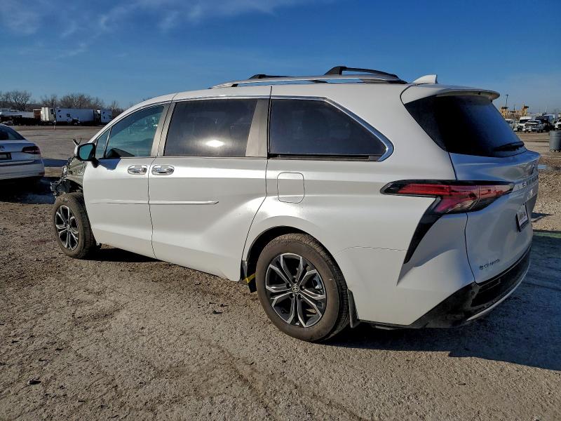 Photo 2 from auction – 2025 TOYOTA SIENNA LIM with VIN 5TDESKFC0SS209462