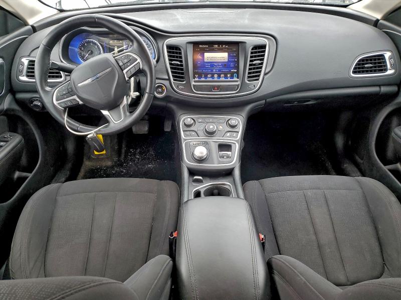 Photo 8 from auction – 2016 CHRYSLER 200 LIMITE with VIN 1C3CCCAB8GN111404