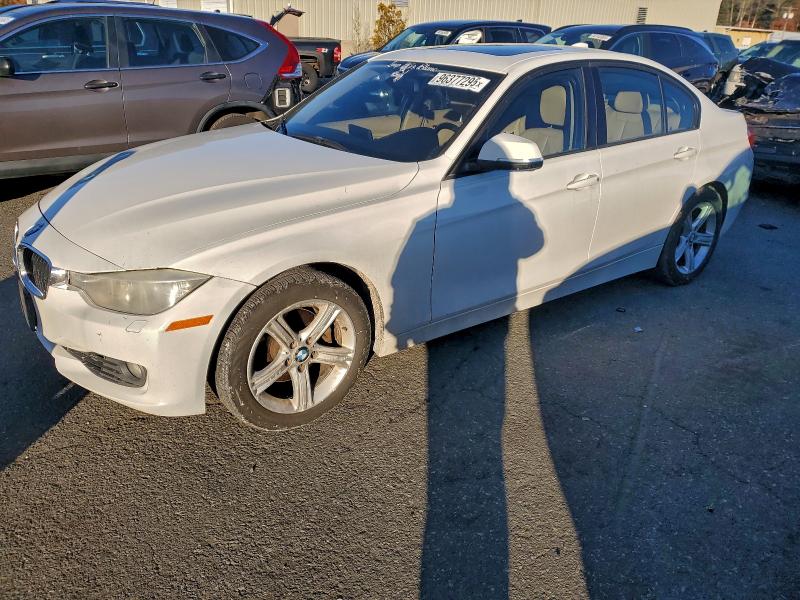 BMW 328 XI SUL 2013 with VIN WBA3B5C52DF594330 - Photo from auction